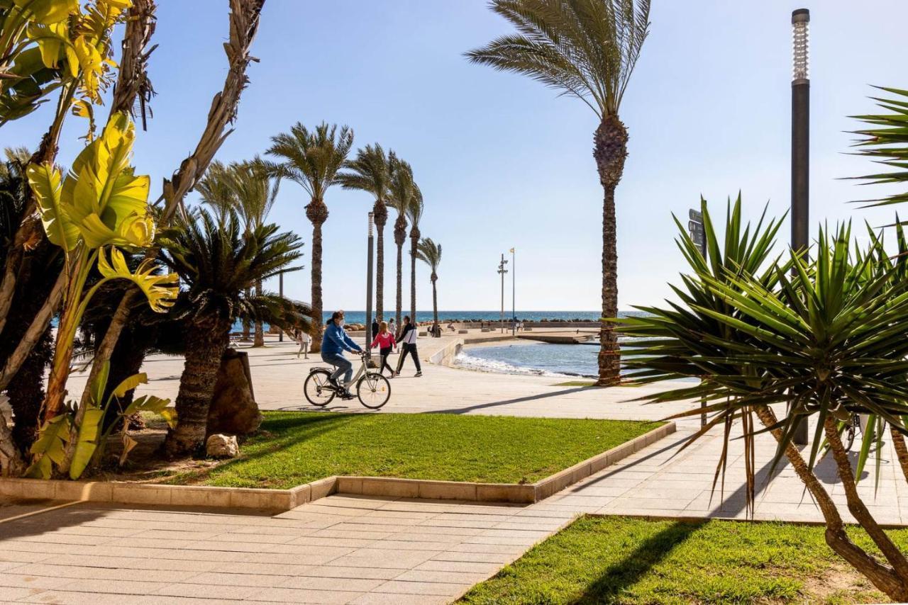 Cozy Appartment Torrevieja At Irina Exterior foto