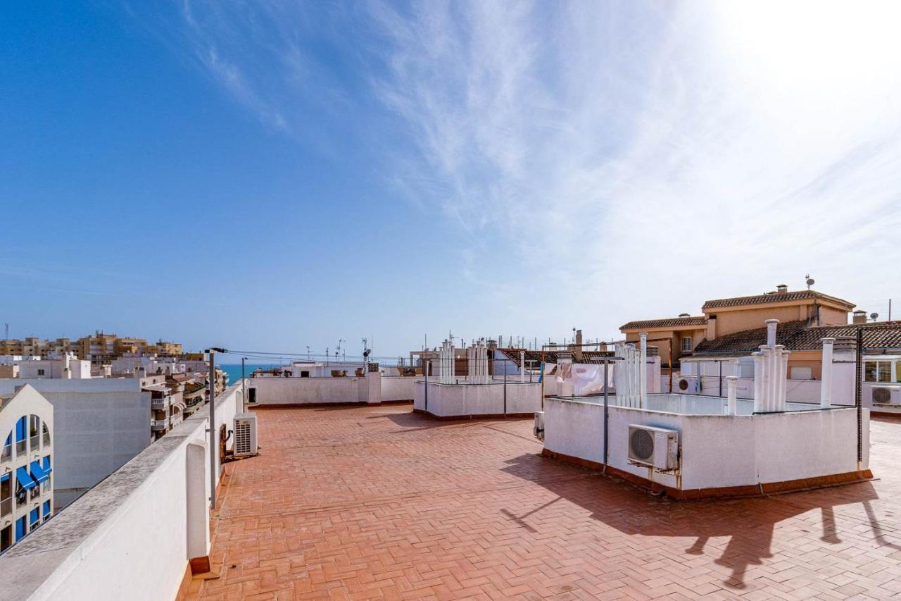 Cozy Appartment Torrevieja At Irina Exterior foto